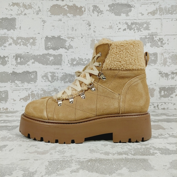 New Steve Madden Reyen Tan Suede Lace Up Block Heel Ankle Boots O764 - Picture 1 of 11